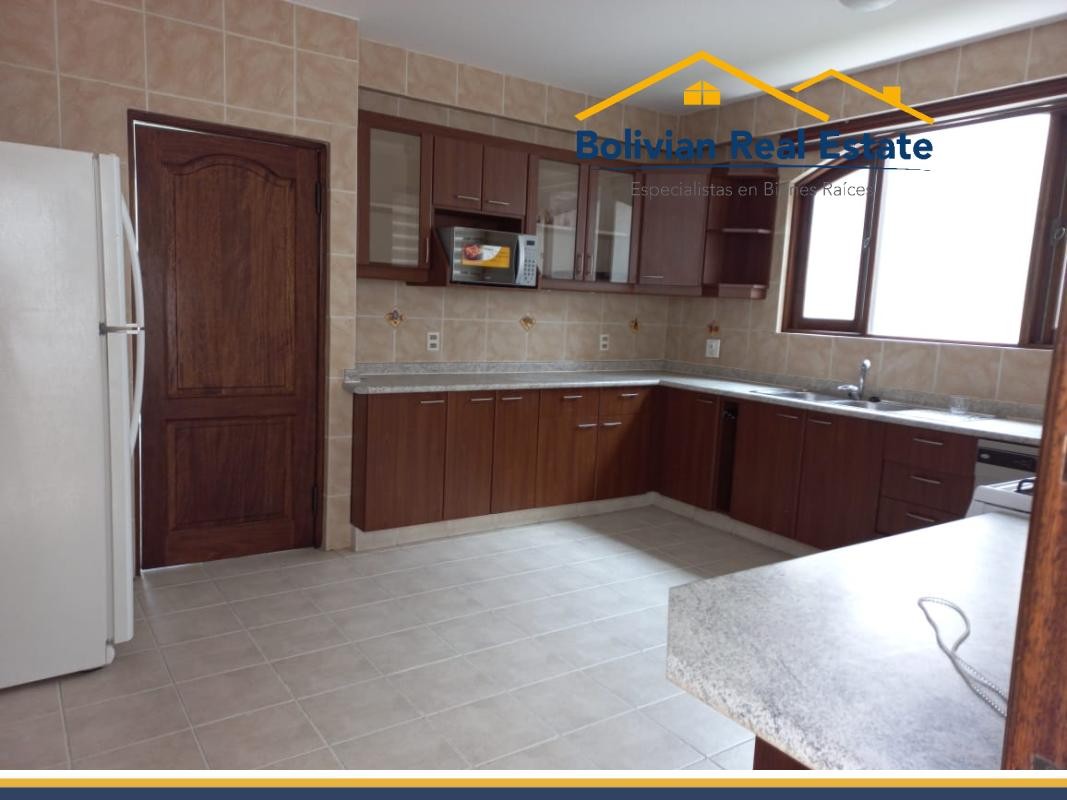 En Alquiler a $us 2,500 Foto 14