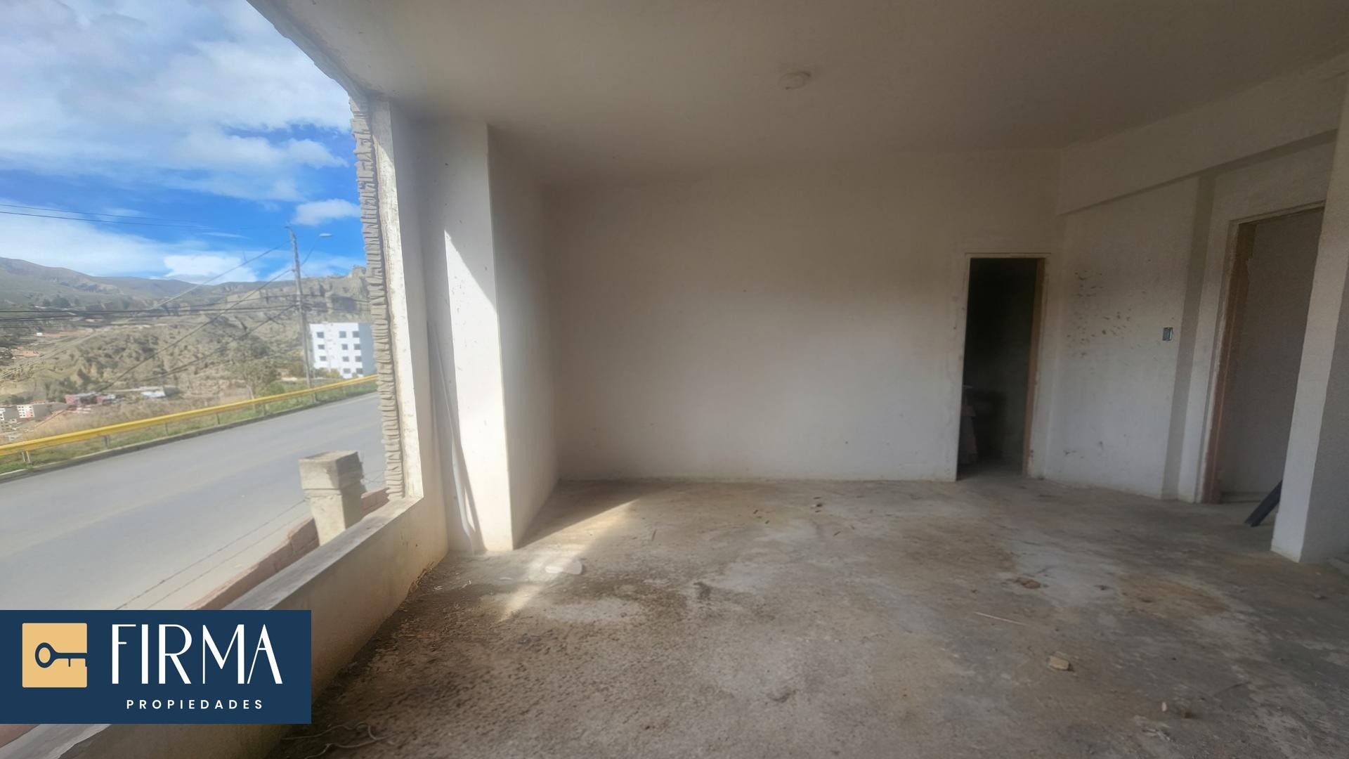 Casa CASA EN PREVENTA DE LUJO EN ESQUINA, ALTO IRPAVI SECTOR PEÑA AZUL Foto 14