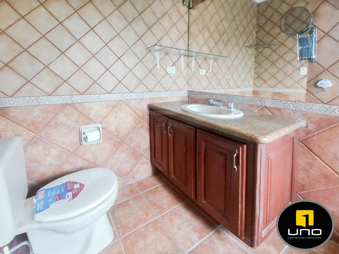 7mo anillo de la Avenida Banzer, condominio privado Club Los Mangos