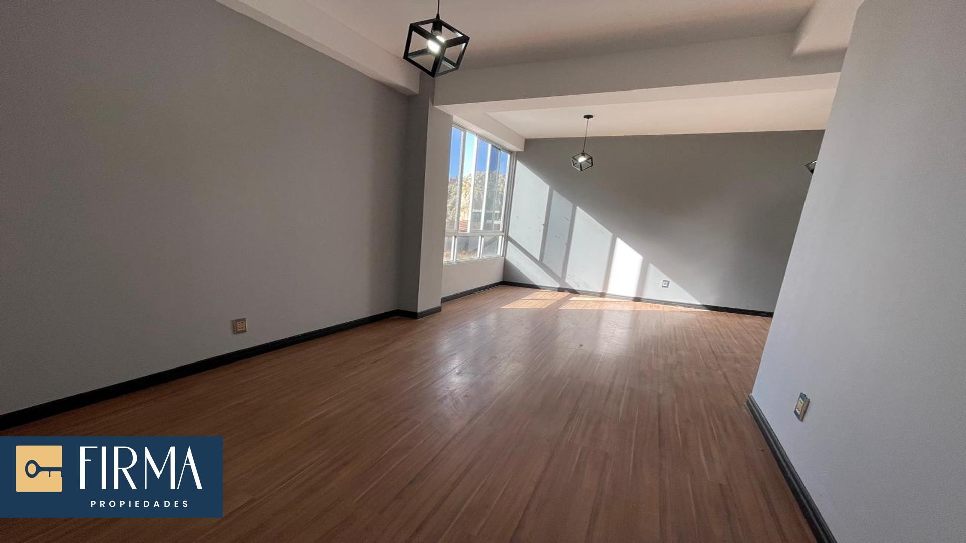 Departamento en VentaDEPARTAMENTO EN VENTA EN ACHUMANI 3 dormitorios 3 baños  Foto 2