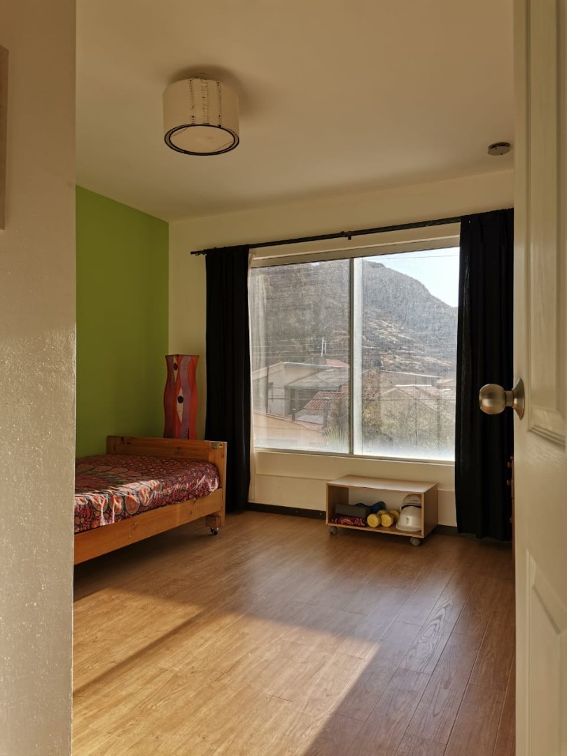 Casa en Sacaba en Cochabamba 3 dormitorios 3 baños 1 parqueos Foto 2