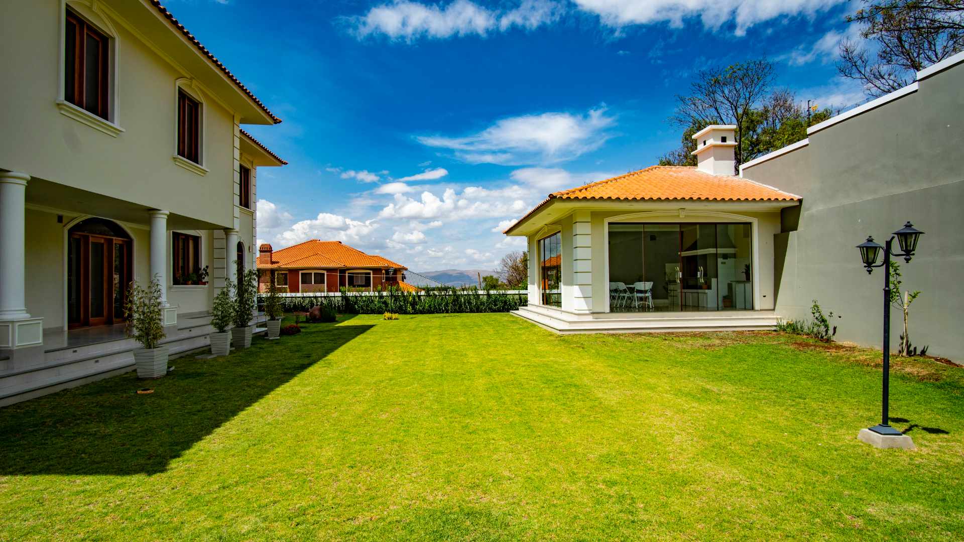 Casa en Villa Taquiña en Cochabamba 3 dormitorios 5 baños 6 parqueos Foto 9