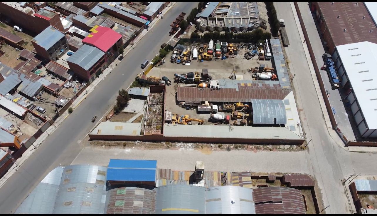 Casa en Venta3.700 MTS2  A CUADRAS DEL TELEFERICO MORADO DE LA 6 DE MARZO 