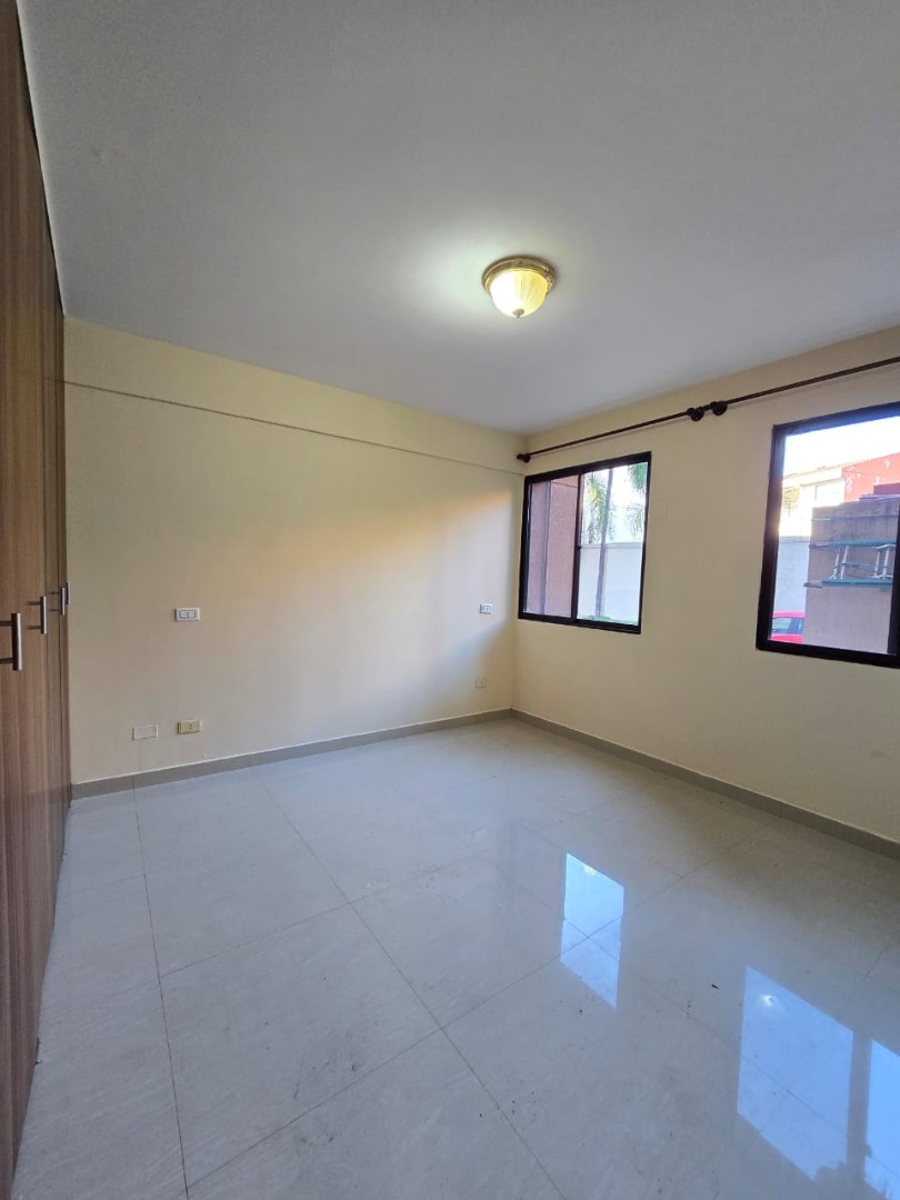 Departamento en AlquilerDEPARTAMENTO EN ALQUILER EN PLANTA BAJA CENTRICO Foto 16