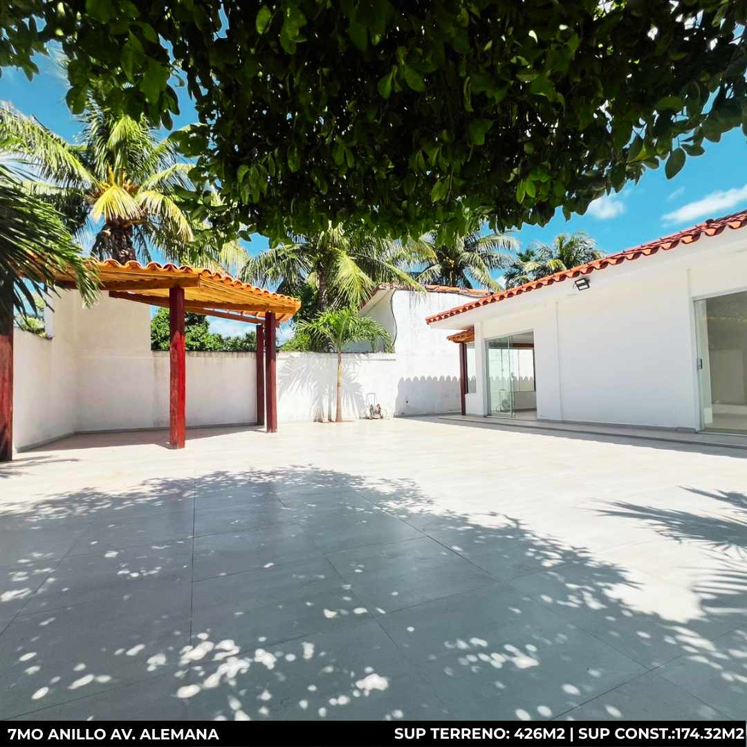 Casa en VentaZona Norte 7mo anillo Av Alemana (TC 7) Foto 2