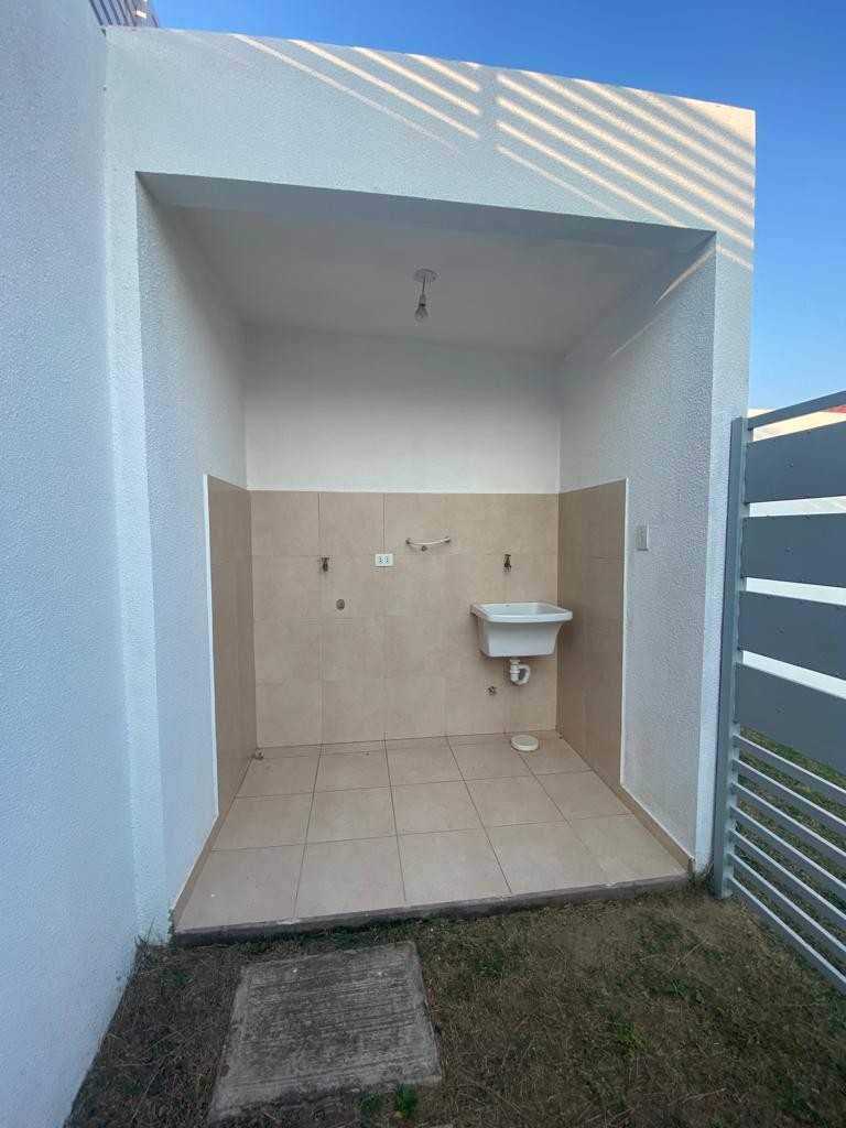 Casa en VentaAlmería La Chonta, Av. Banzer Km 8 3 dormitorios 2 baños 2 parqueos Foto 5