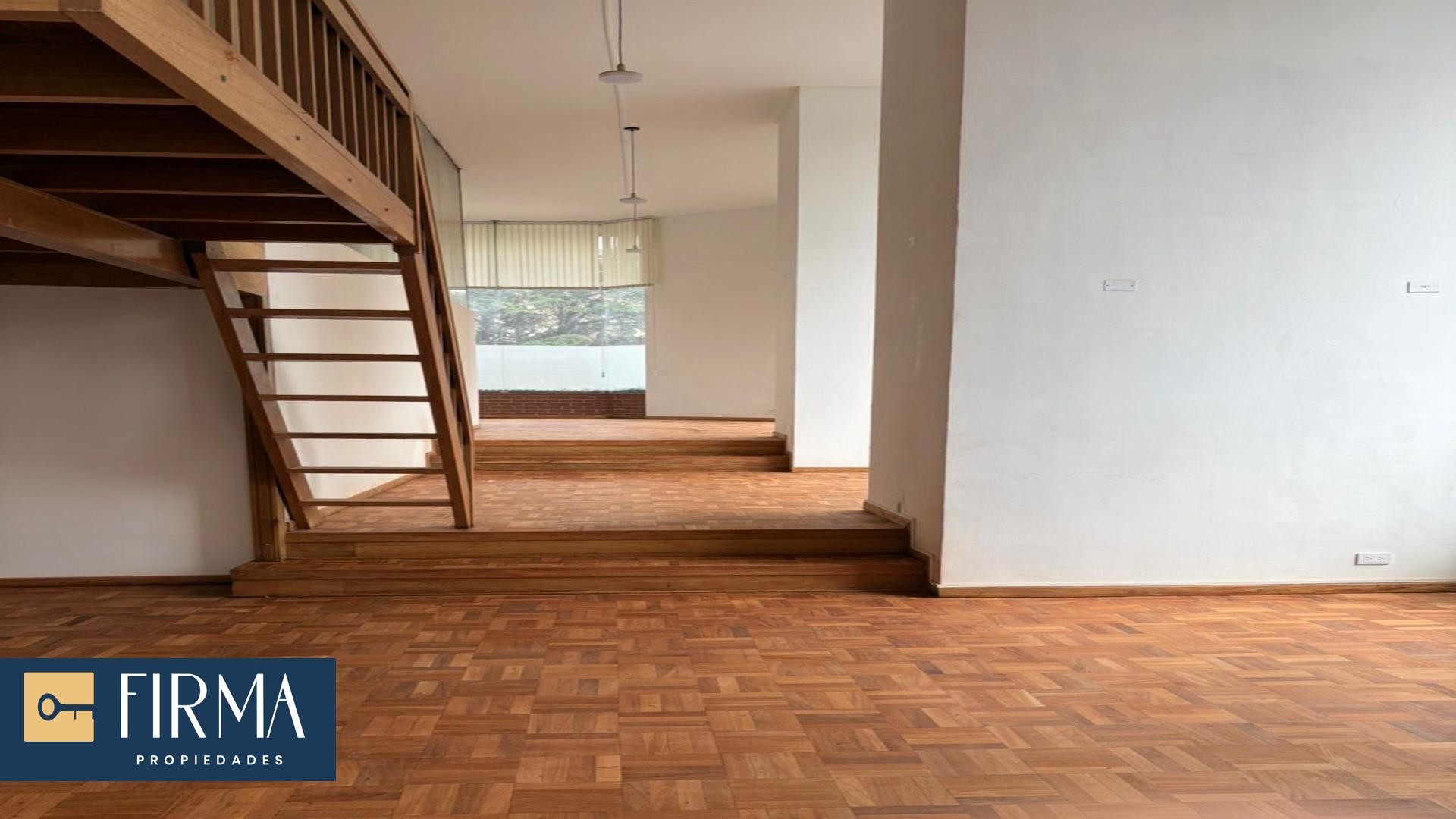 Local comercial LOCAL COMERCIAL, AV. 6 DE AGOSTO, SAN JORGE Foto 1