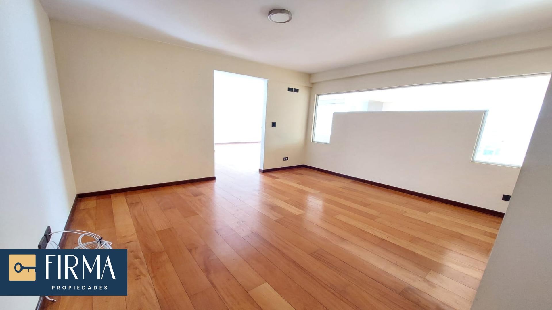 En Alquiler a Bs 3,800 Foto 6