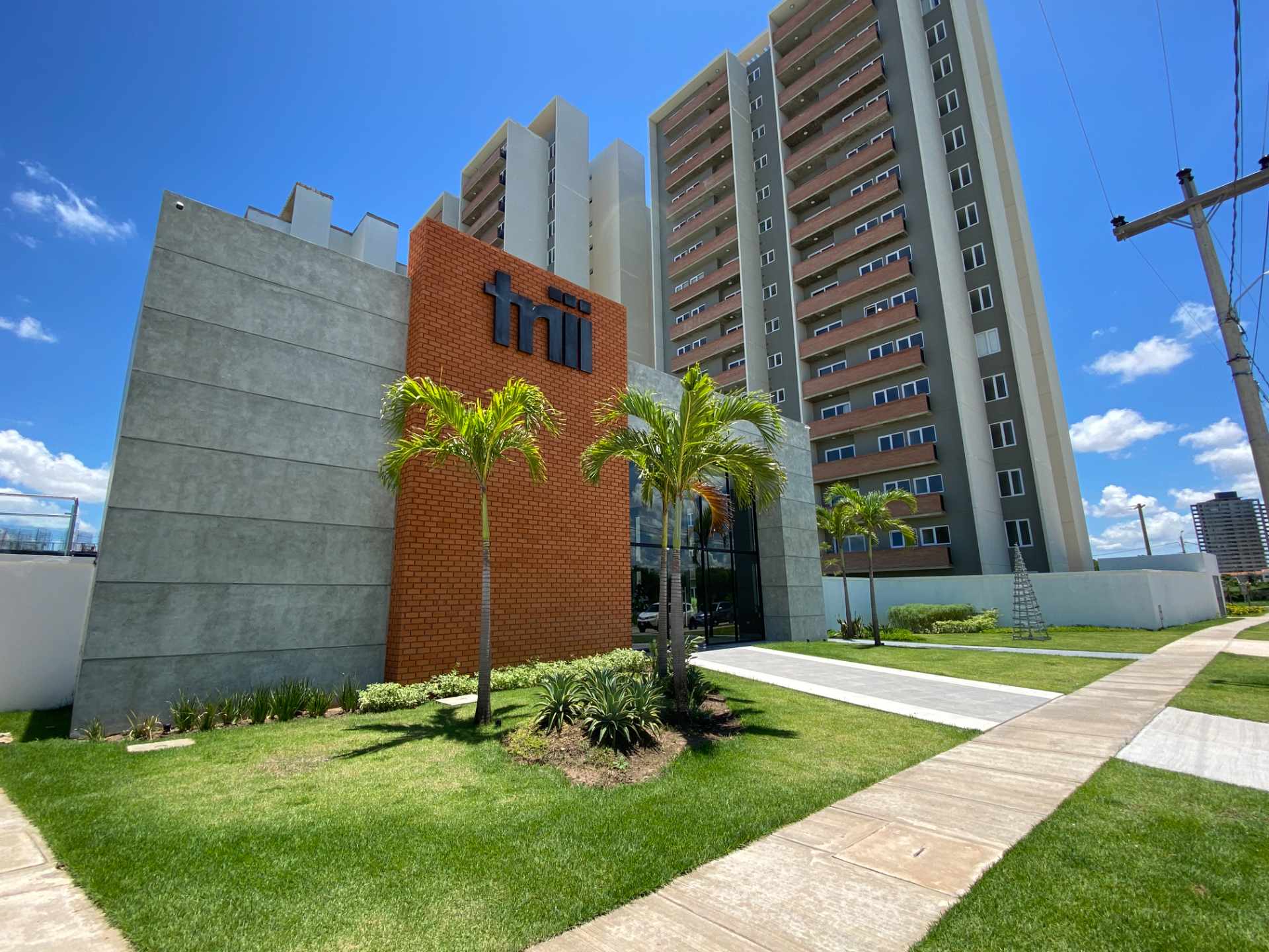 Departamento en AlquilerEdificio Triii. Av. Canal Pedro Velez entre 7mo y 8vo anillo.  3 dormitorios 2 baños 1 parqueos Foto 18