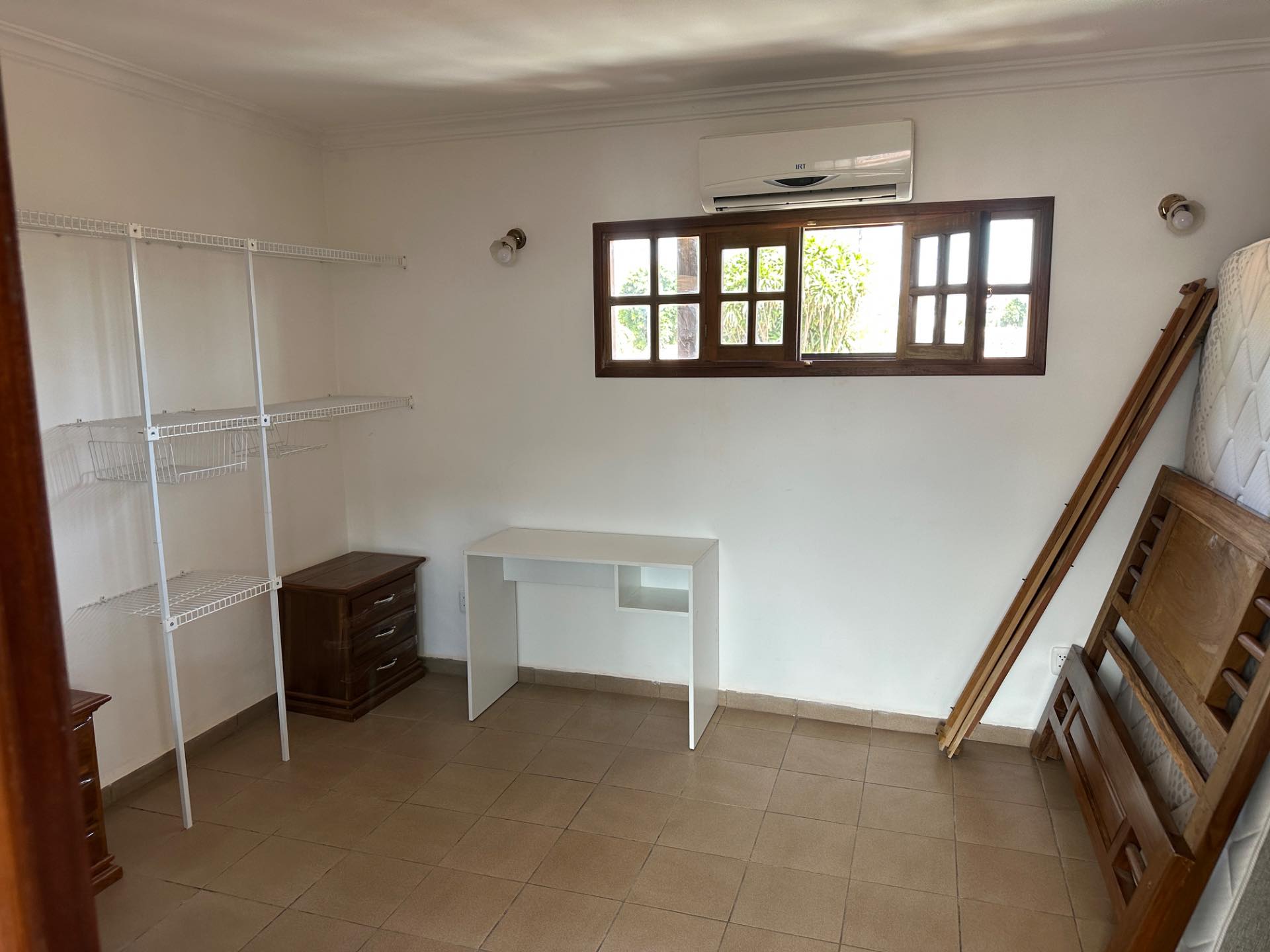 Casa en AlquilerBarrio Hamacas Calle 7 Oeste (Av. Beni y 4to Anillo) 3 dormitorios 2 baños 2 parqueos Foto 9