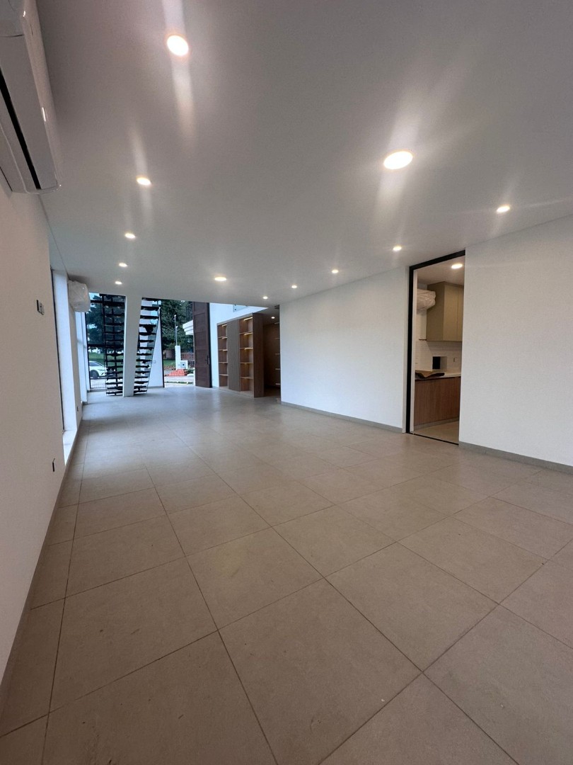 En Venta a $us 360,000 Foto 17