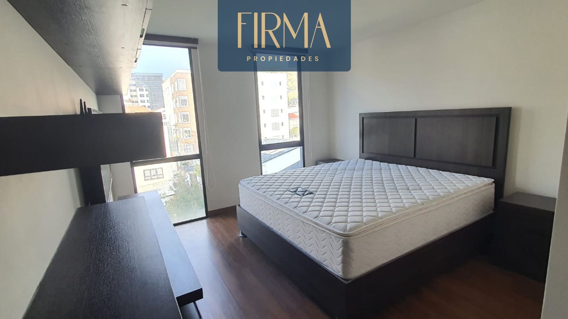 Departamento en Achumani en La Paz 2 dormitorios 3 baños 1 parqueos Foto 9