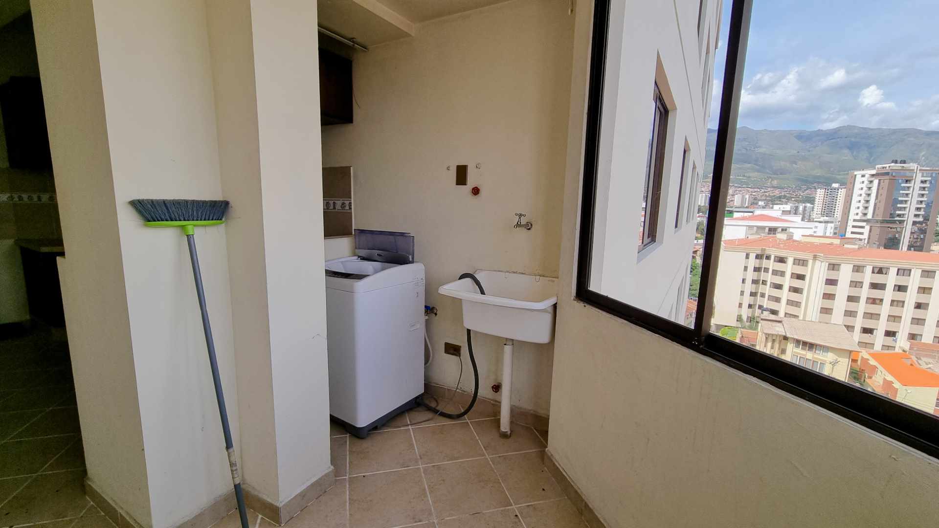 Departamento en Muyurina en Cochabamba 2 dormitorios 1 baños  Foto 15