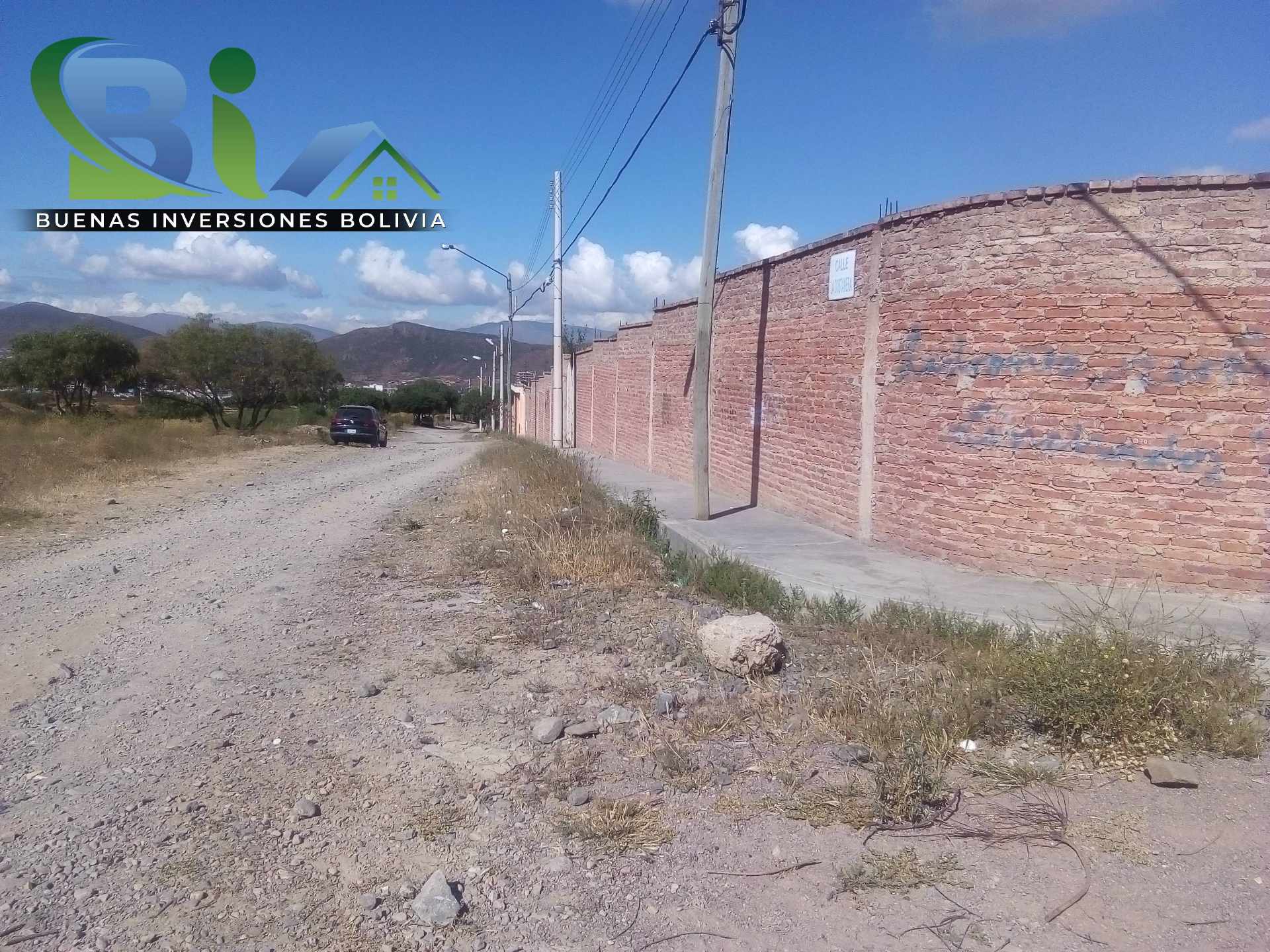 Terreno en Venta$us.190.000 LOTE AMURALLADO ESQUINA SUP.1003M2 URB. PEDREGAL ZONA  PACATA    Foto 6