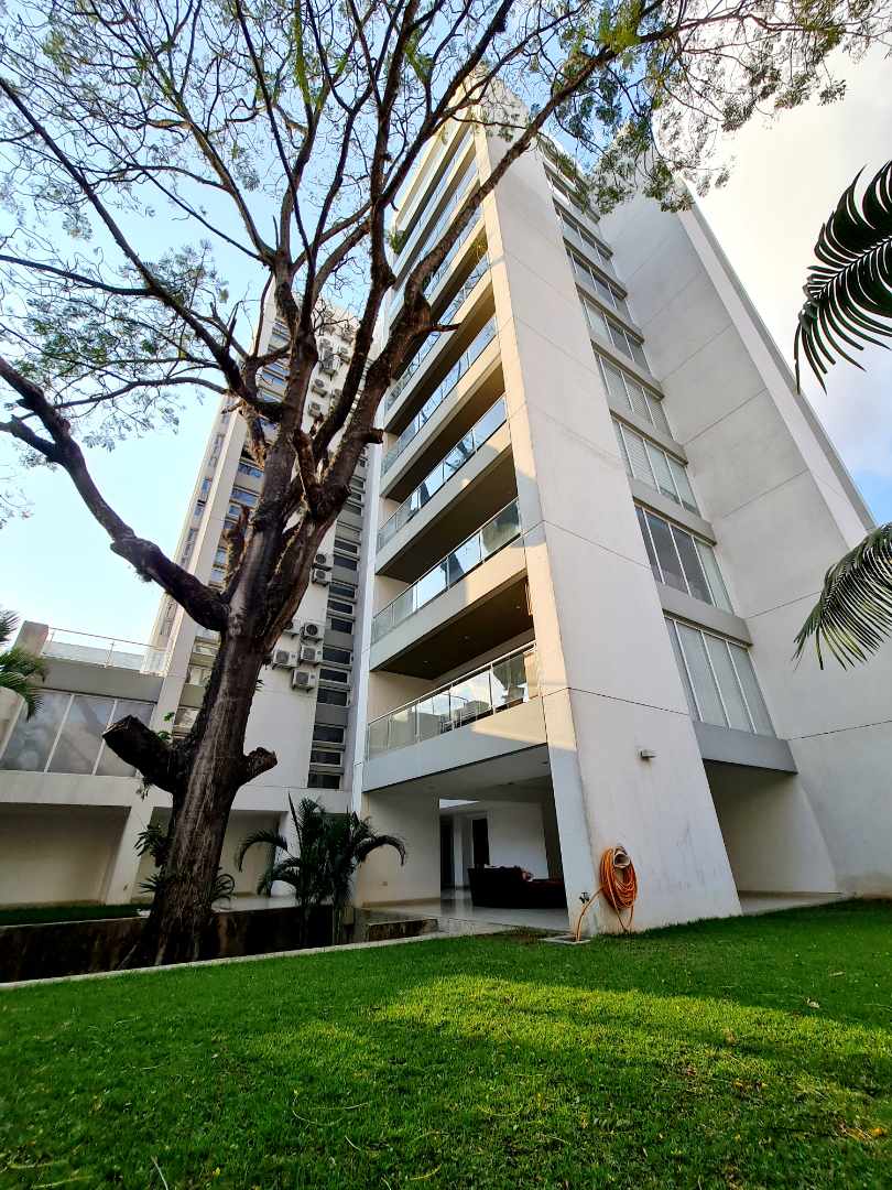 Departamento en Equipetrol en Santa Cruz de la Sierra 1 dormitorios 2 baños 1 parqueos Foto 4