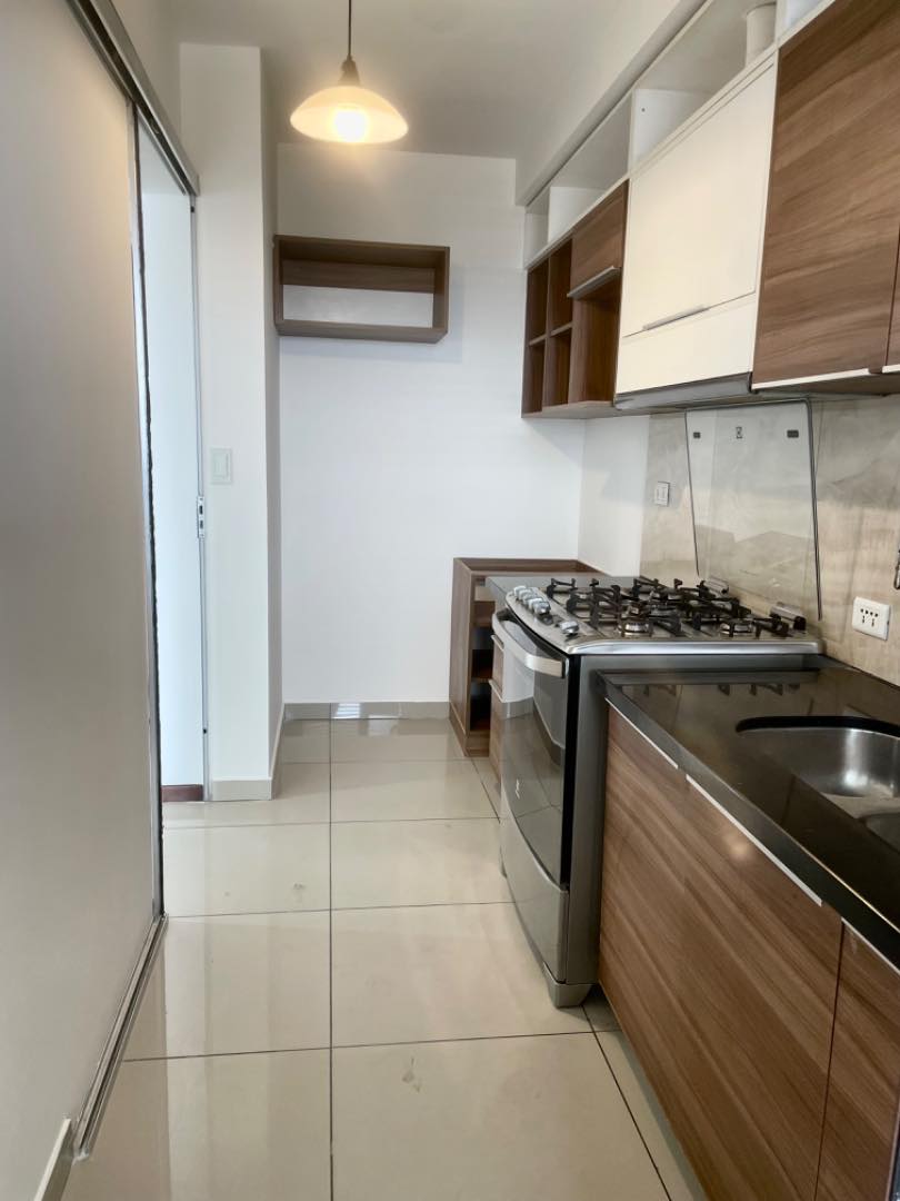 Departamento en Entre 2do y 3er anillo Norte en Santa Cruz de la Sierra 2 dormitorios 2 baños 1 parqueos Foto 8