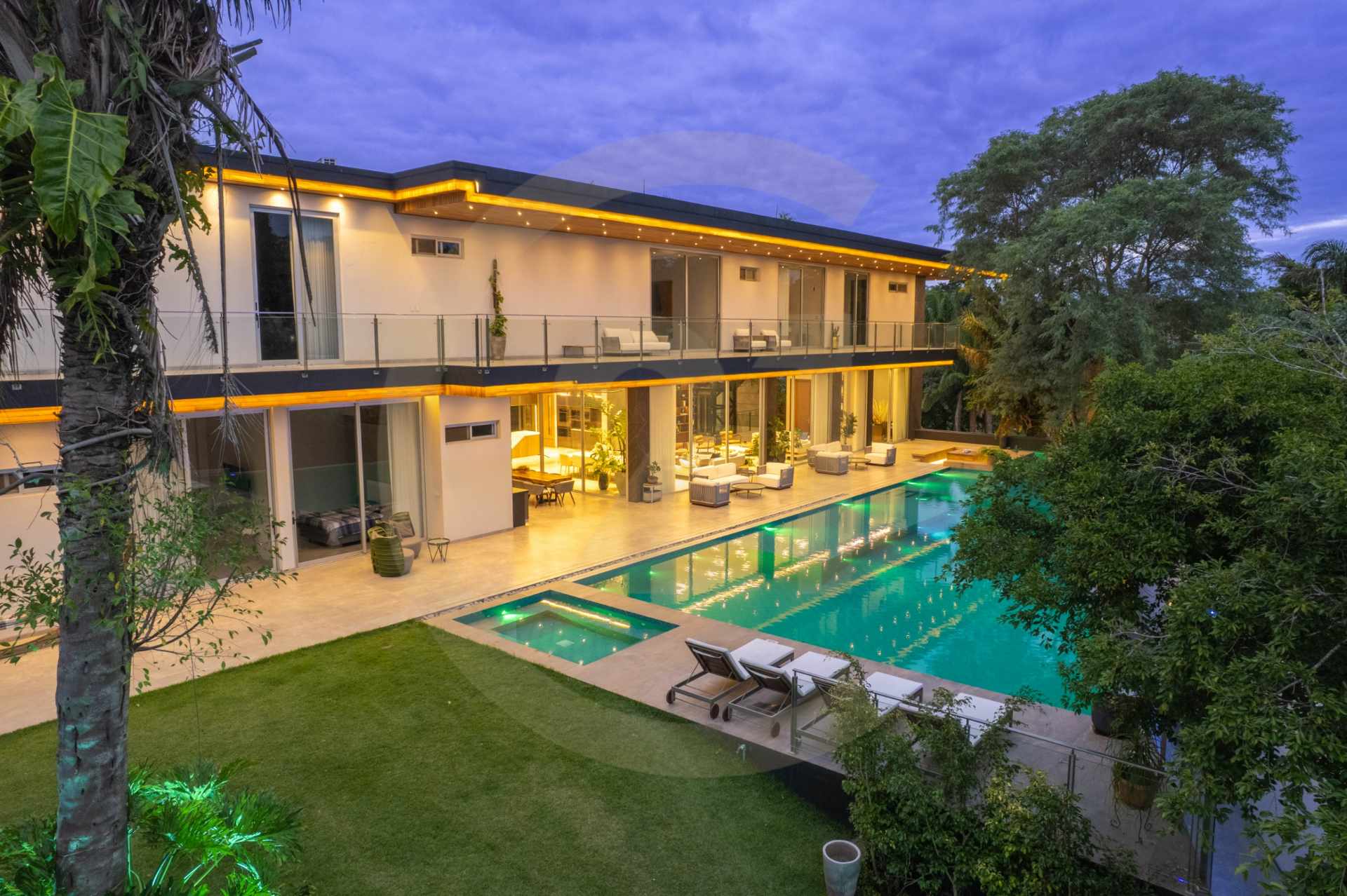 En Venta a $us 2,900,000 Foto 1