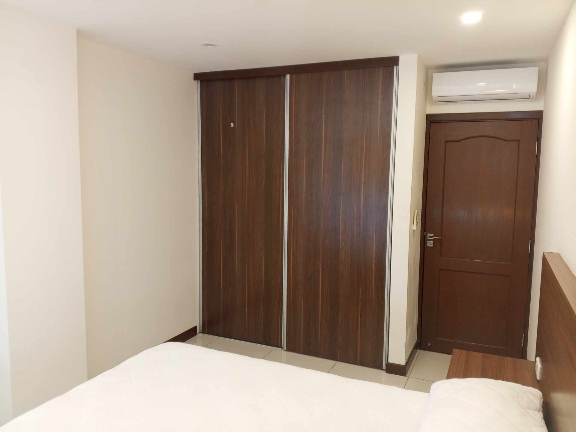 Departamento en Alquiler[CONDOMINIO AGUSTINA| EQUIPETROL NORTE] ALQUILER DEPARTAMENTO AMOBLADO DE 2 DORMITORIOS CON PARQUEO TECHADO. Foto 11