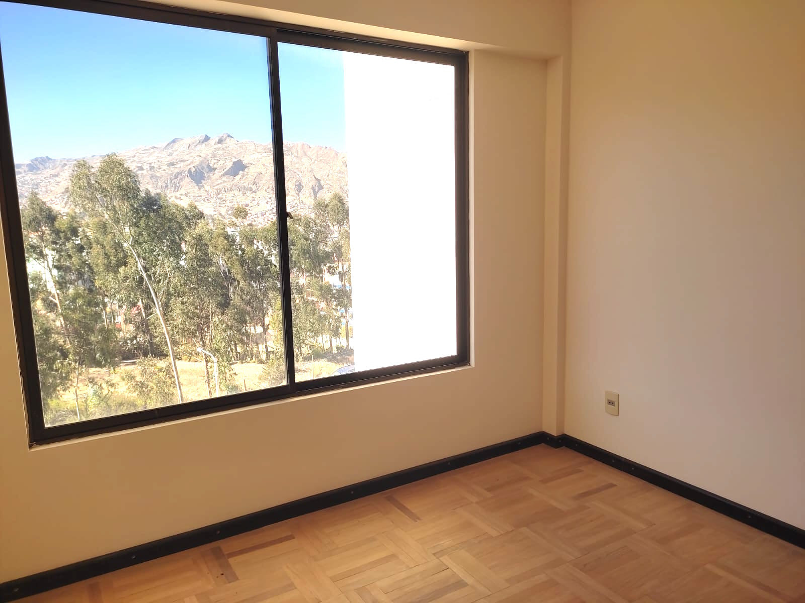 Departamento en VentaLas Lomas de Achumani Foto 4