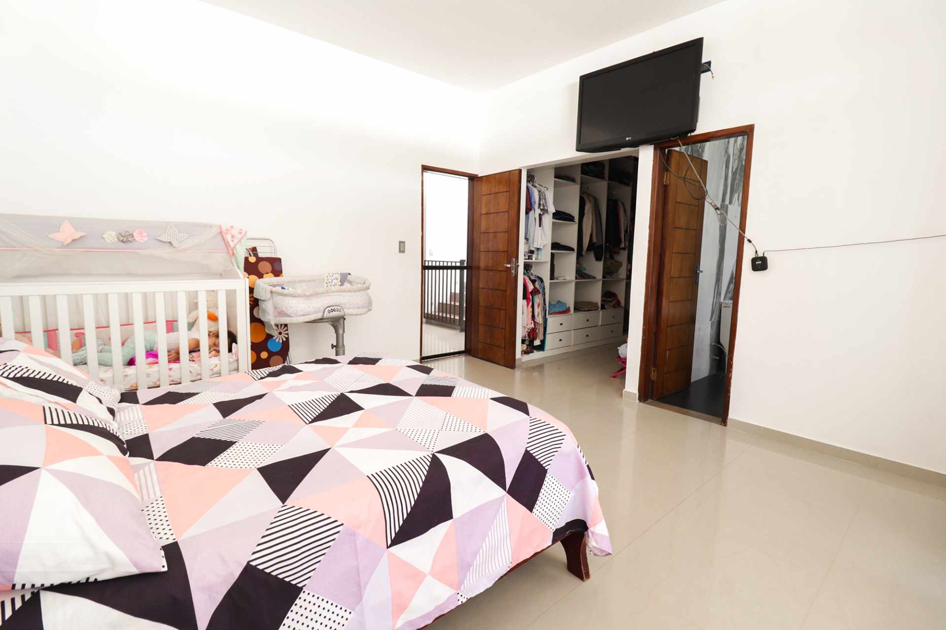 Casa en Entre 6to y 7mo anillo Norte en Santa Cruz de la Sierra 3 dormitorios 2 baños 2 parqueos Foto 6