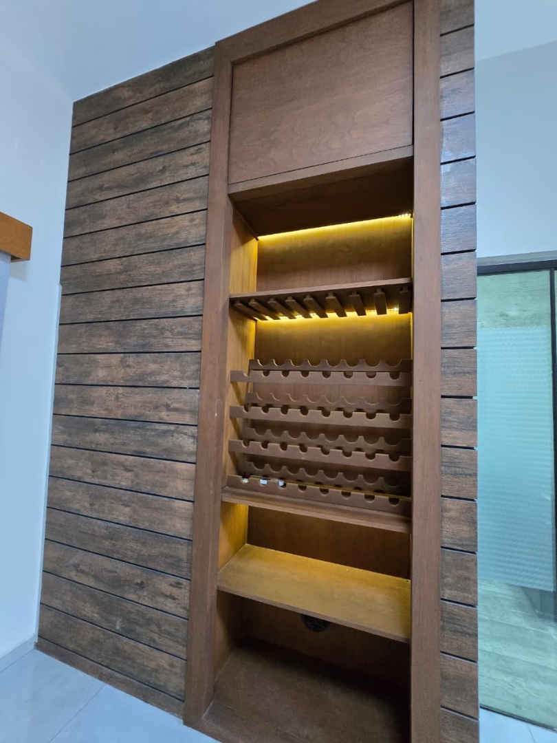 Casa en Entre 4to y 5to anillo Norte en Santa Cruz de la Sierra 4 dormitorios 3 baños 2 parqueos Foto 12