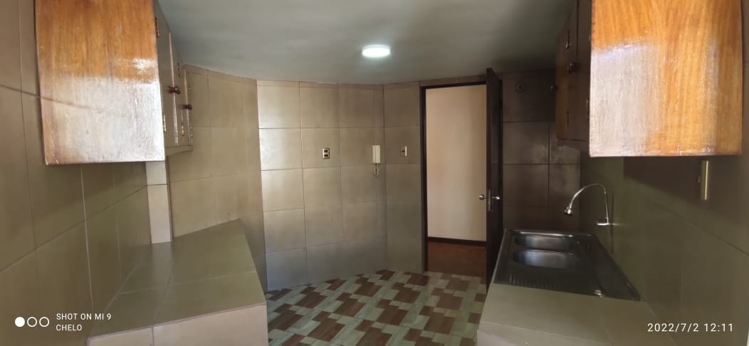 Departamento en VentaEdificio Aspiazu, zona Sopocachi. Av. 20 de Octubre esquina calle Aspiazu. 3 dormitorios 2 baños  Foto 16