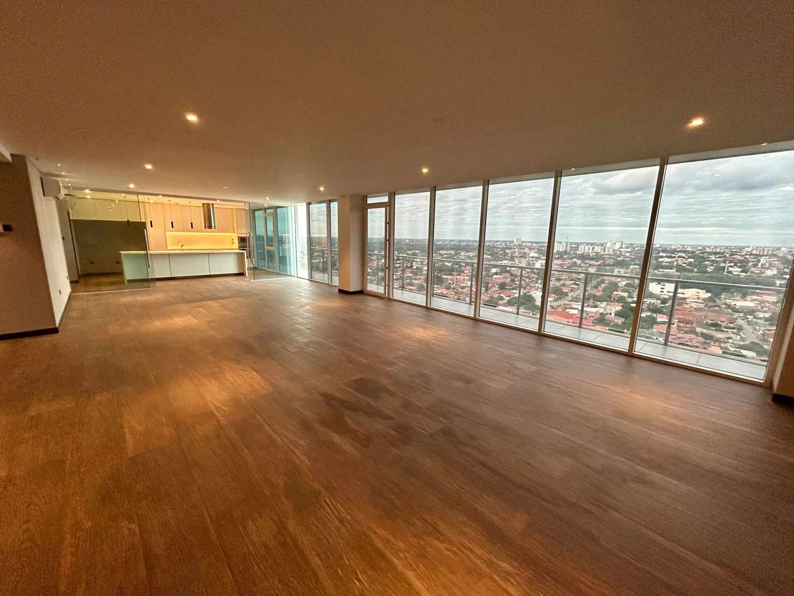 En Venta a $us 900,000 Foto 5