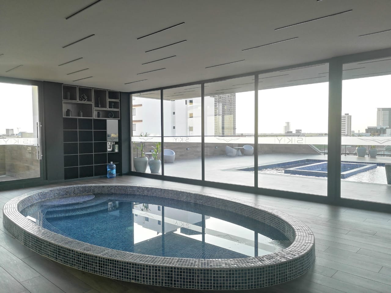 Departamento en AnticréticoEquipetrol,  Sky Elite Collection 1 dormitorios 1 baños  Foto 9