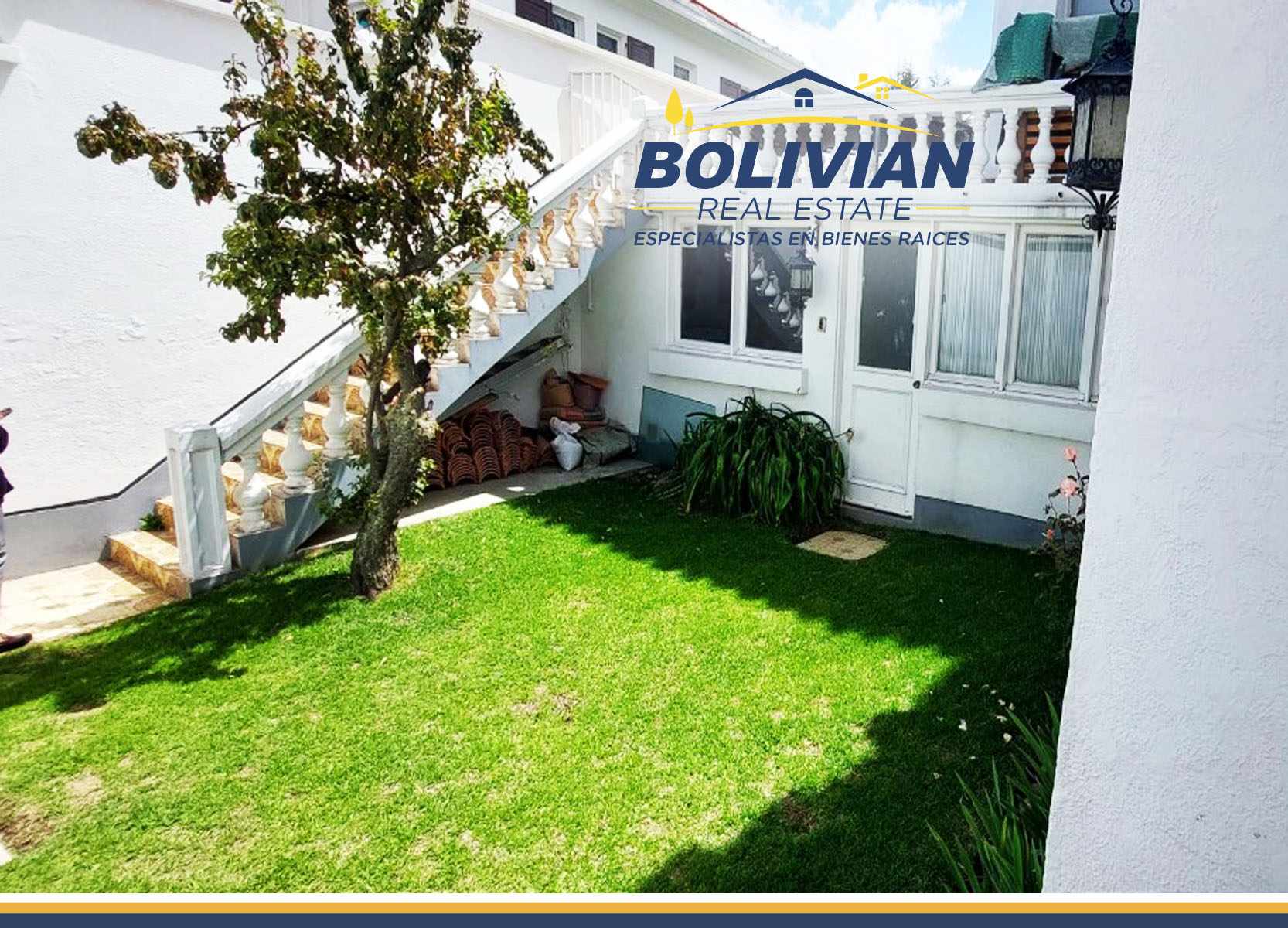 Casa en VentaACHUMANI CALLE 22, LINDA CASA EN VENTA 4 dormitorios 4 baños 3 parqueos Foto 2