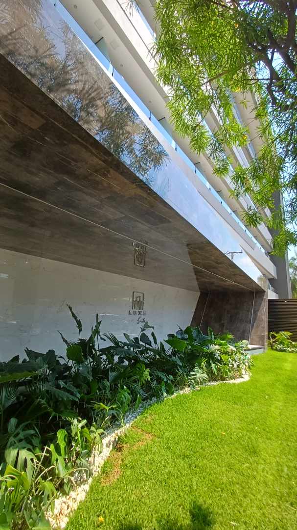 Departamento Condominio Luxe suites Ubicación:  Equipetrol calle la Plata 8 este
 Foto 2