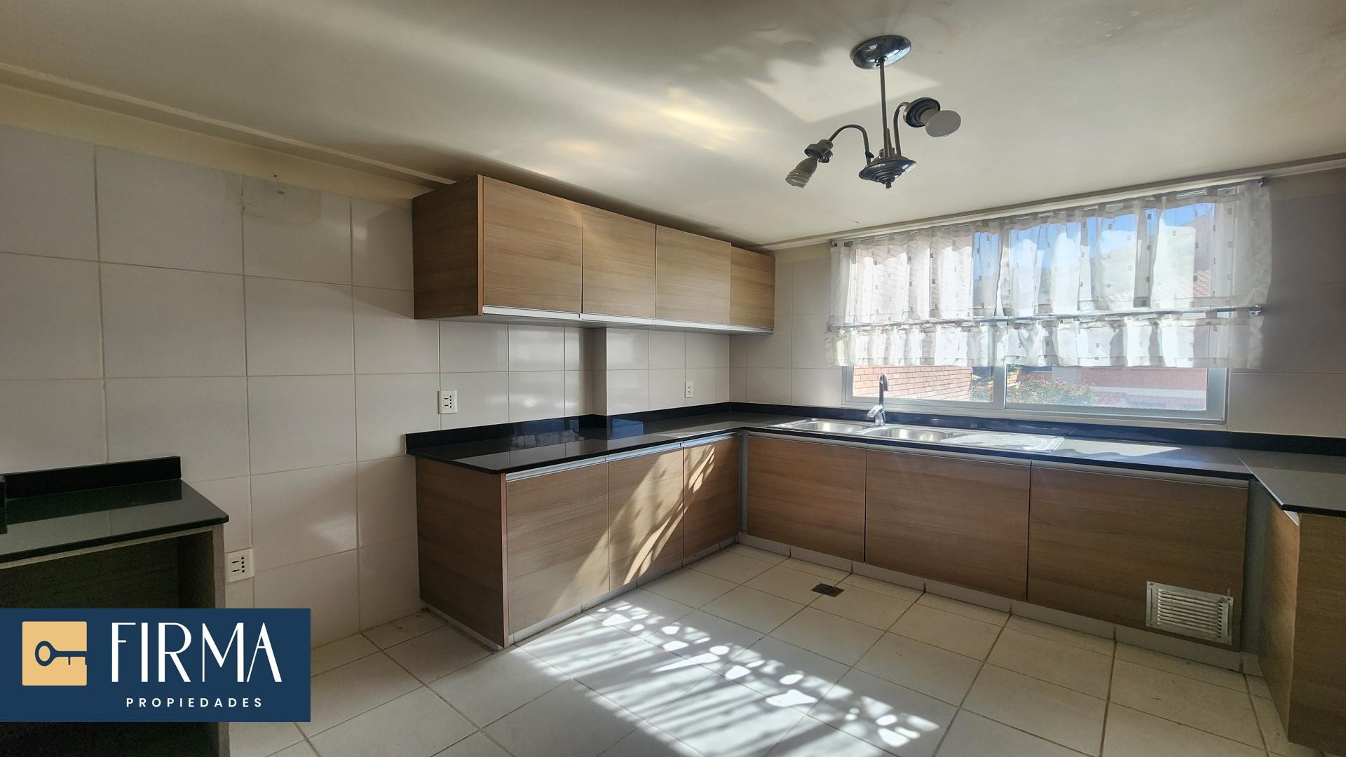 En Venta a $us 195,000 Foto 6