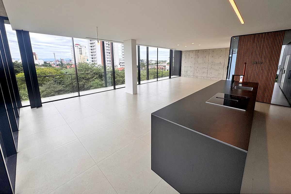 Departamento en VentaEquipetrol plaza Italia entre 2do y 3er anillo  2 dormitorios 3 baños 2 parqueos Foto 6