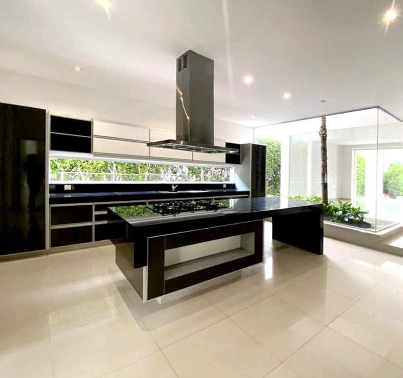 Casa en AlquilerURUBÓ 
Condominio Colinas del Urubó 
Sector 1 Foto 29