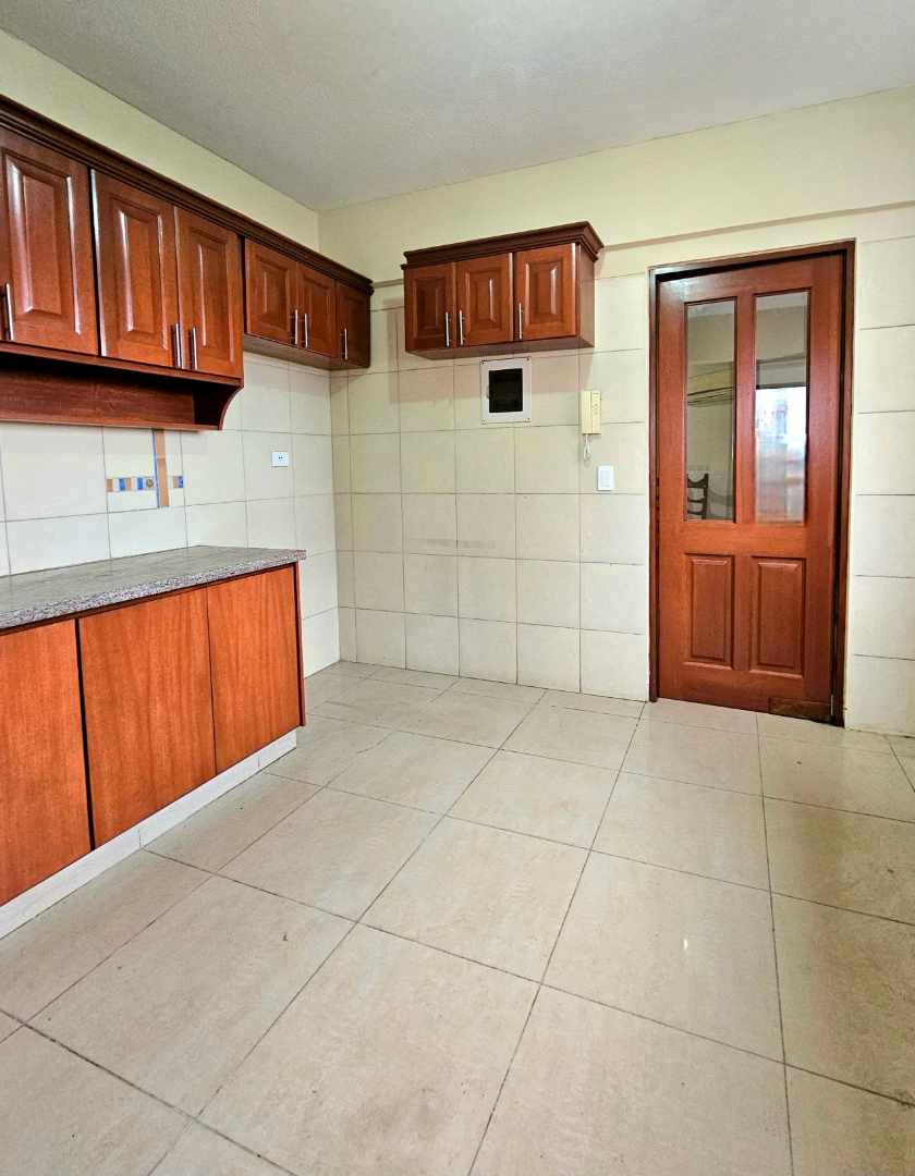En Alquiler a Bs 3,600 Foto 13