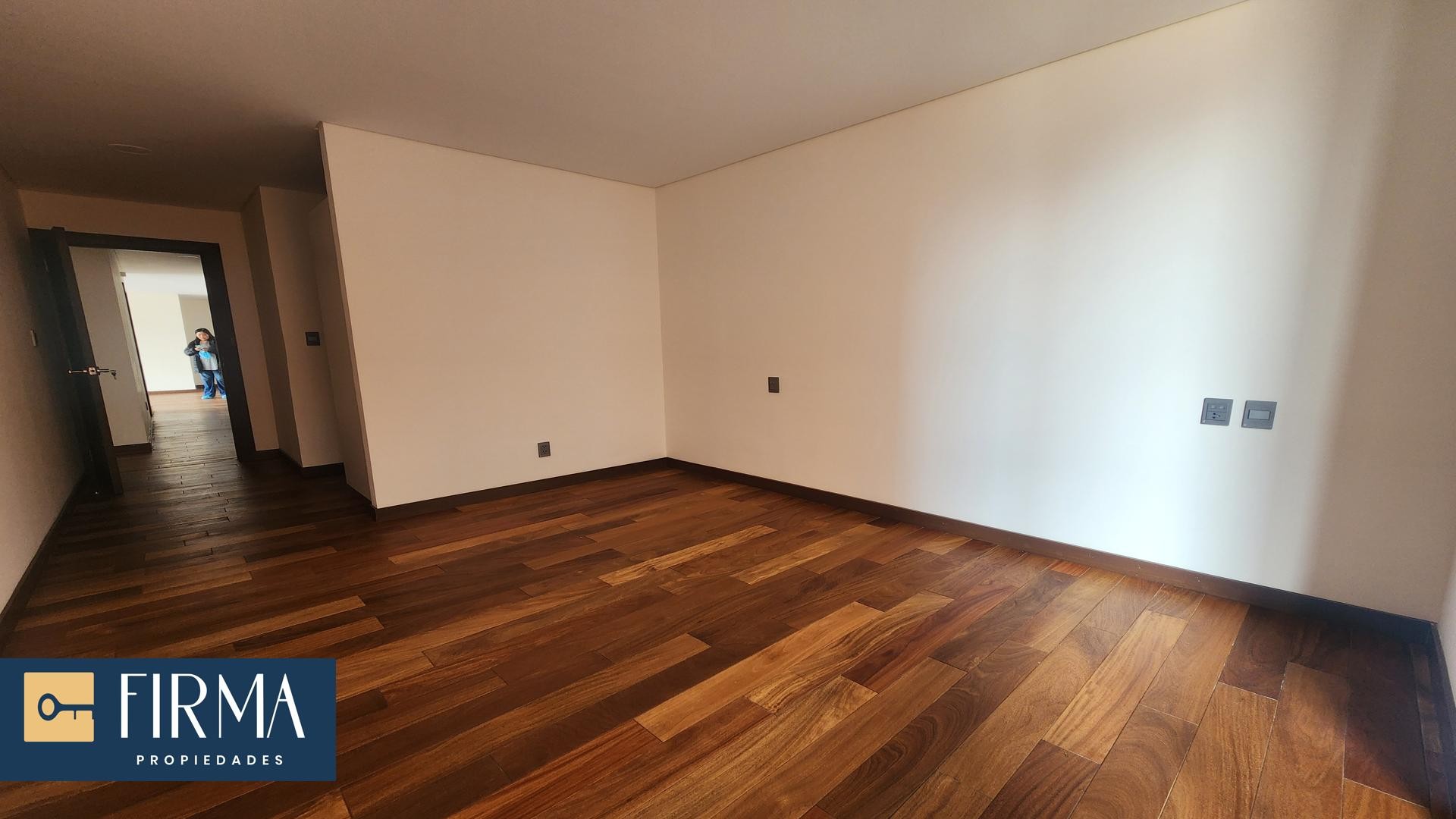Departamento en VentaDEPARTAMENTO DE LUJO A ESTRENAR CON BALCON EN VENTA, OBRAJES 3 dormitorios 4 baños 1 parqueos Foto 13