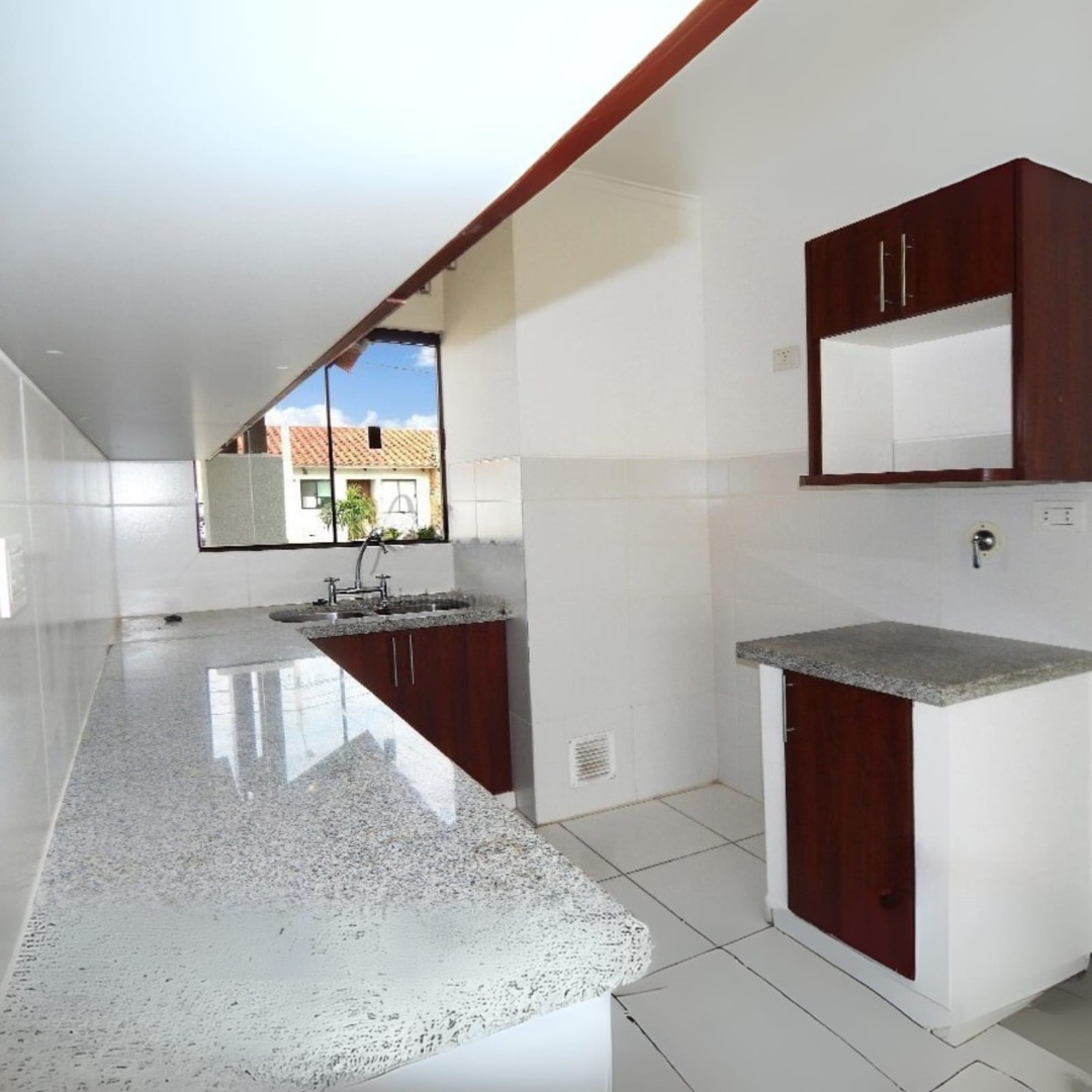 Casa en Carretera Norte en Santa Cruz de la Sierra 3 dormitorios 2 baños 1 parqueos Foto 5