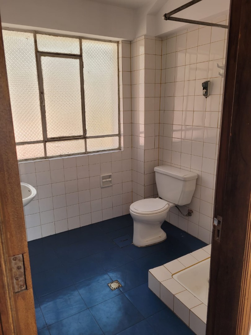 Casa en AlquilerSOPOCACHI -  CASA EN ALQUILER O VENTA -  PARA OFICINAS - 3 PLANTAS  21 dormitorios 5 baños 5 parqueos Foto 38