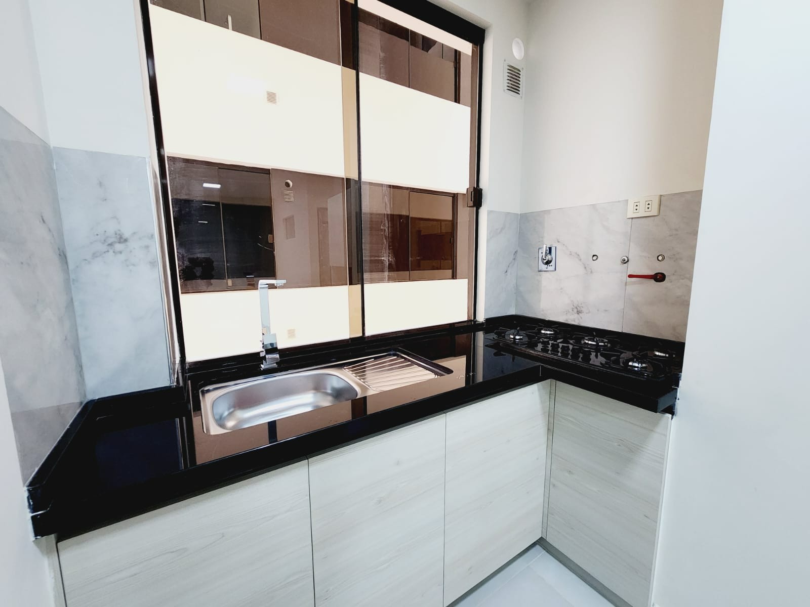 Departamento en VentaFUNCIONAL Y ECONÓMICO DEPARTAMENTO DE 3 DORMITORIOS, TORRES KRATOS, AV. BEIJING – ZONA SARCO 3 dormitorios 2 baños 1 parqueos Foto 11