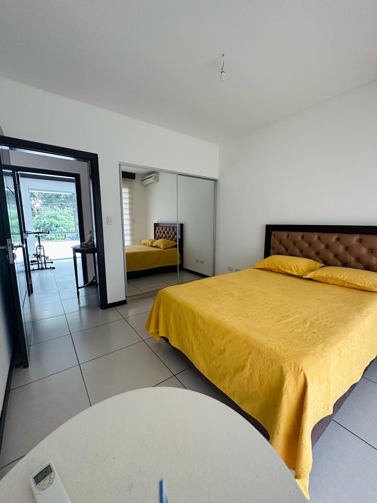 Casa en VentaCond. Villa de las Mercedes, 5 to anillo Av. Radial 27 Foto 15