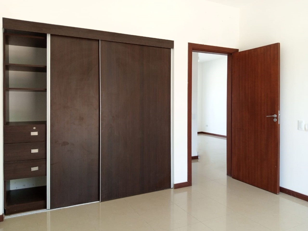 Departamento en AnticréticoCOND. VILLA TOSCANA 5TO ANILLO RADIAL 27 Foto 8