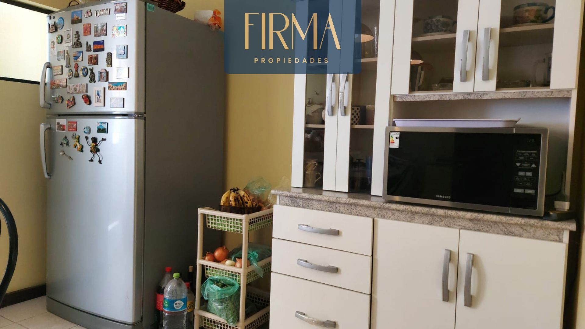 Departamento en Cota Cota en La Paz 4 dormitorios 3 baños 1 parqueos Foto 10