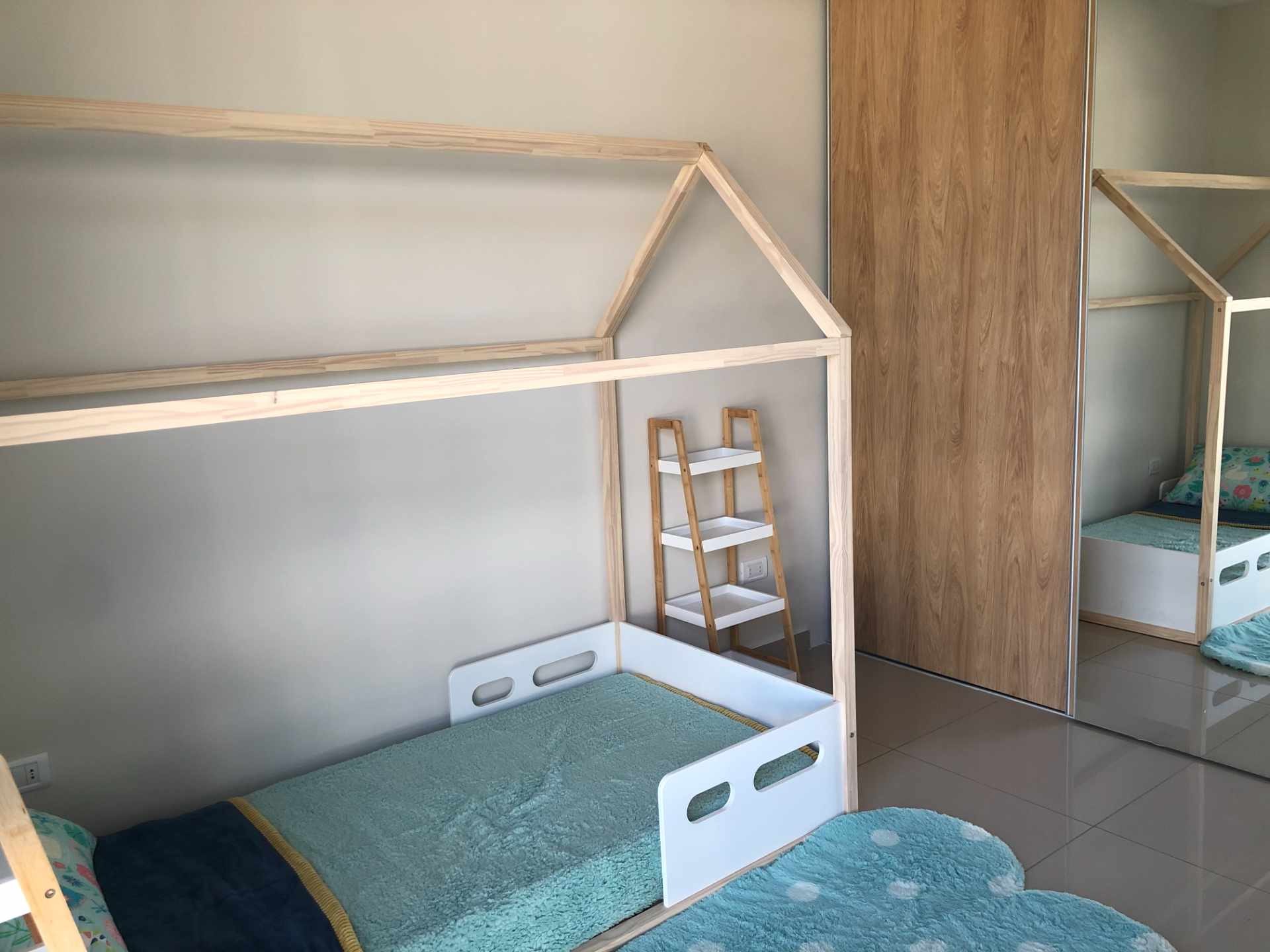 Casa en Entre 8vo y 9no anillo Norte en Santa Cruz de la Sierra 3 dormitorios 3 baños 2 parqueos Foto 10