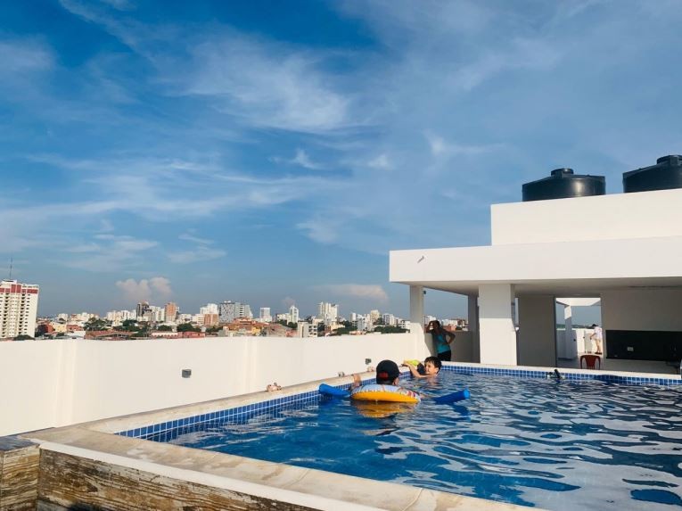 Departamento 📍 1er y 2do anillo Av Cañoto Foto 2