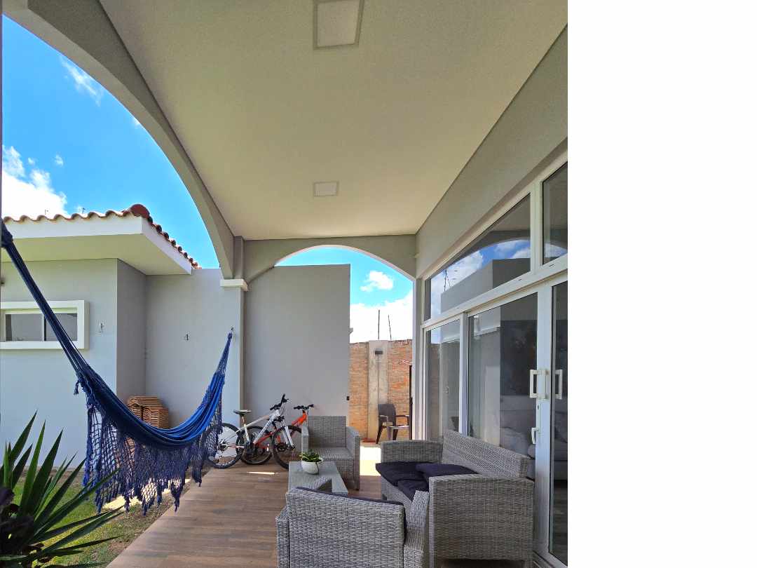 Casa en Urubó en Santa Cruz de la Sierra 4 dormitorios 4 baños 3 parqueos Foto 4