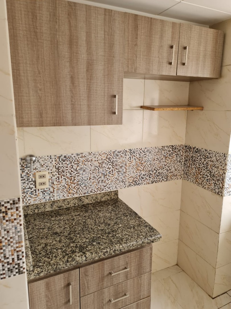 Departamento en Calacoto en La Paz 2 dormitorios 2 baños  Foto 2