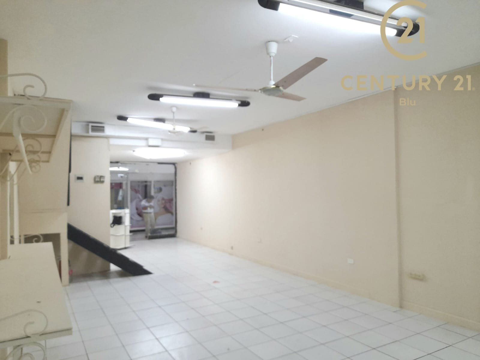 Local comercial Comercial Cañoto Av/ Centenario y primer anillo Foto 3