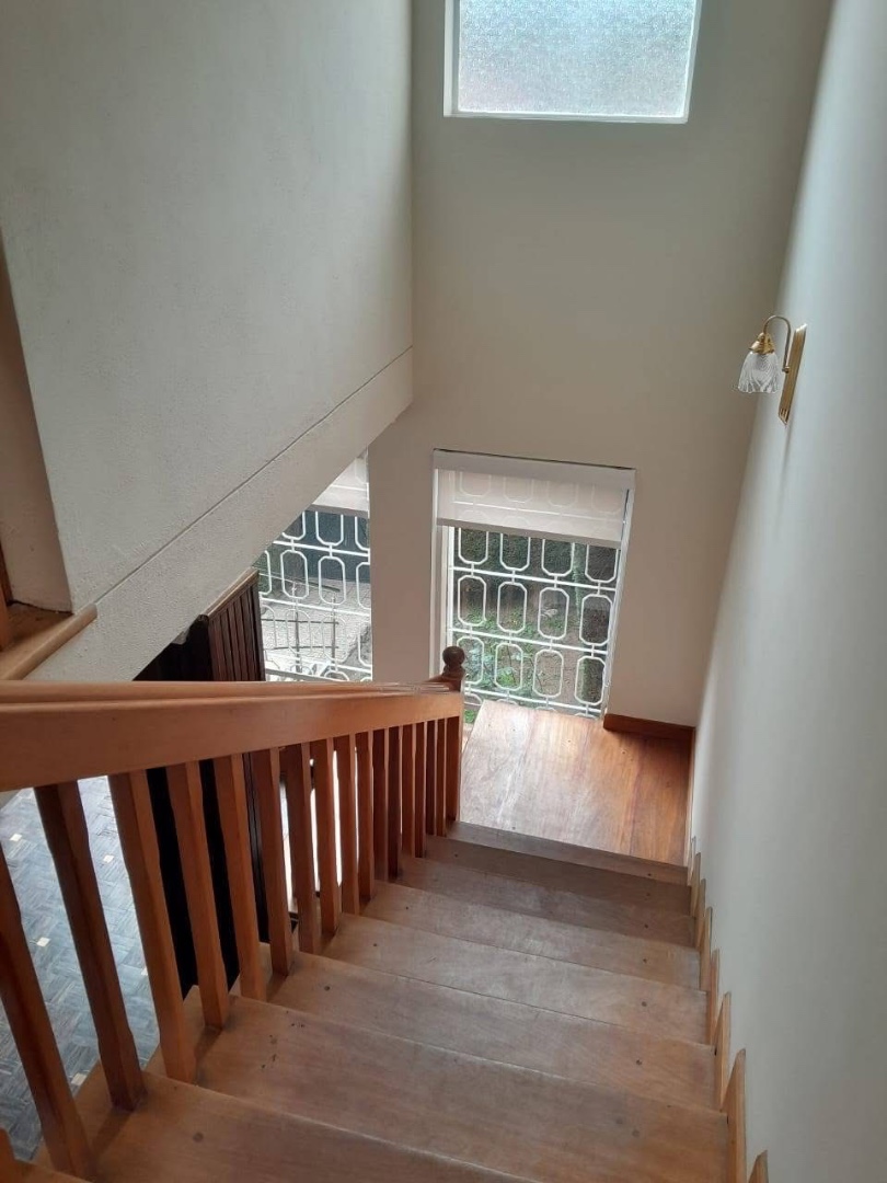 Casa en Alquiler
CASA IMPECABLE 
EN ALQUILER 3 dormitorios 2 baños 3 parqueos Foto 4