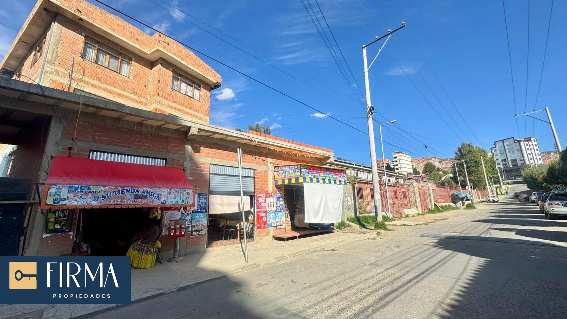 Terreno en VentaCASA COMO TERRENO EN VENTA, CALACOTO Foto 3