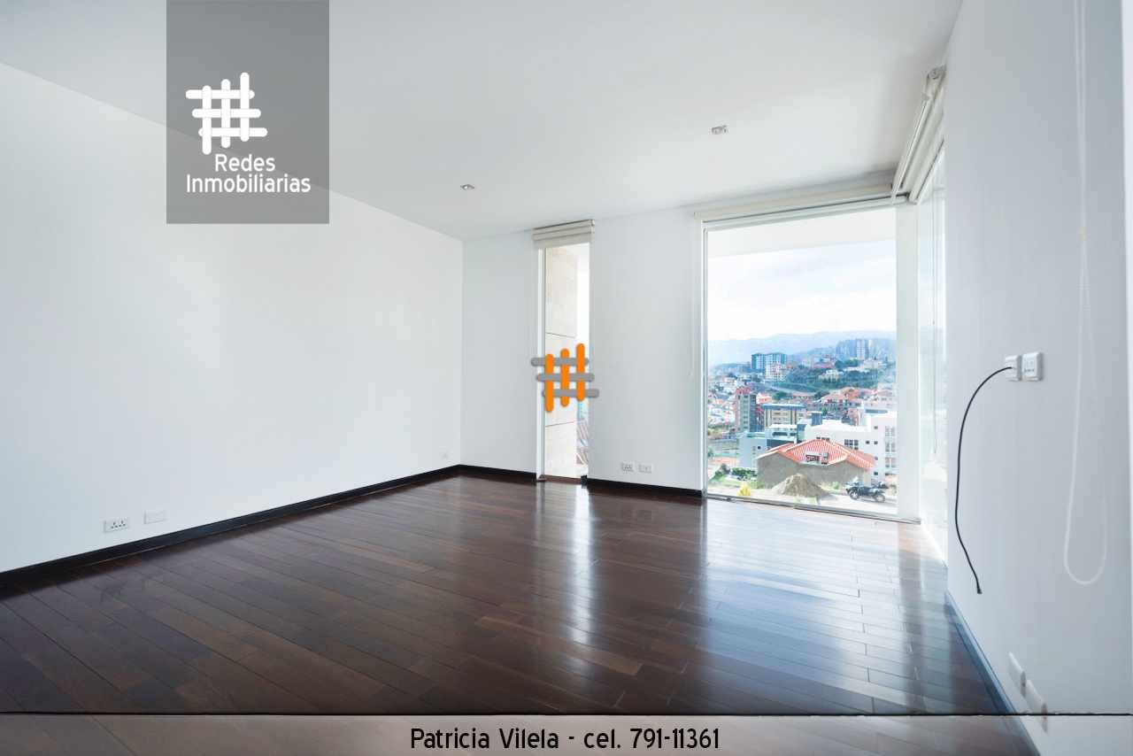 Casa en AlquilerEN ALQUILER HERMOSA CASA EN CALACOTO - CONDOMINIO PRIVADO Foto 5