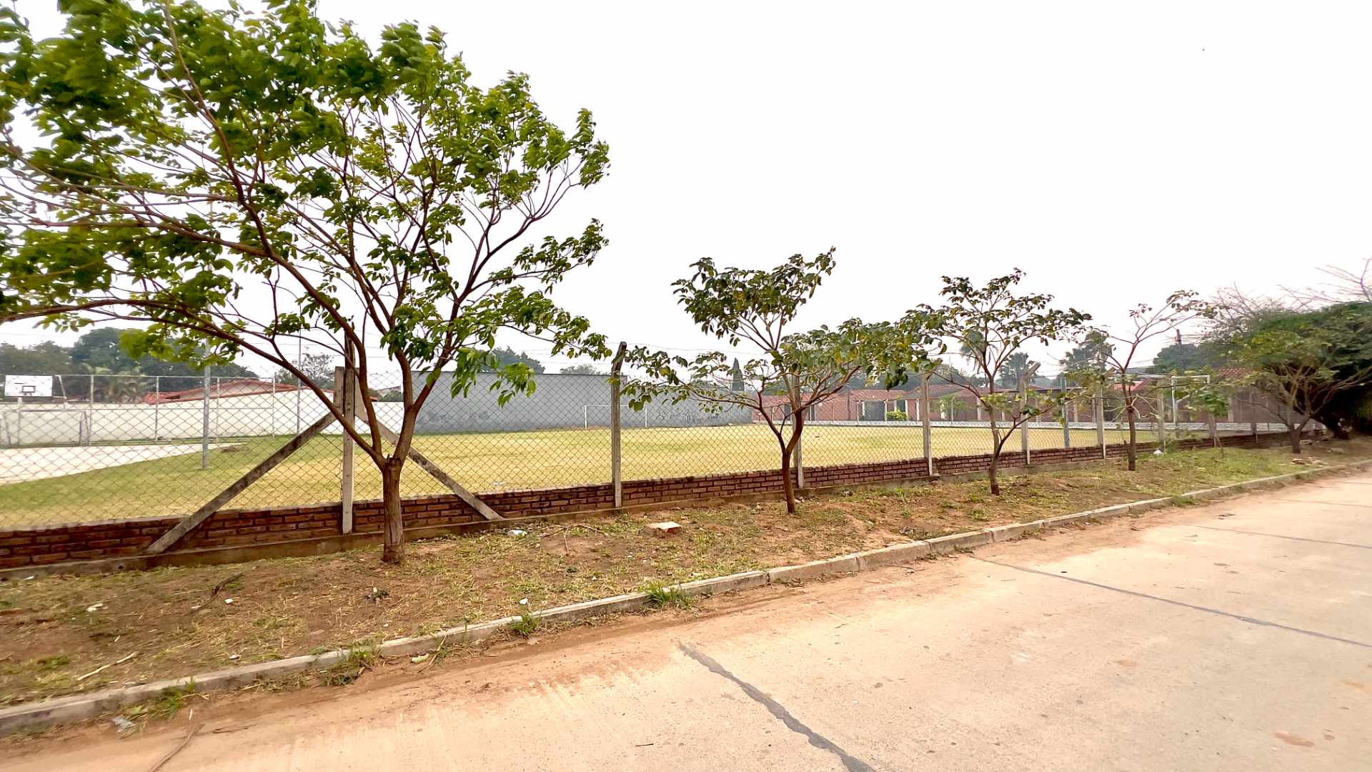 Casa en VentaCasa en venta Zona Av. Santos Dumont 3 dormitorios 3 baños 2 parqueos Foto 21